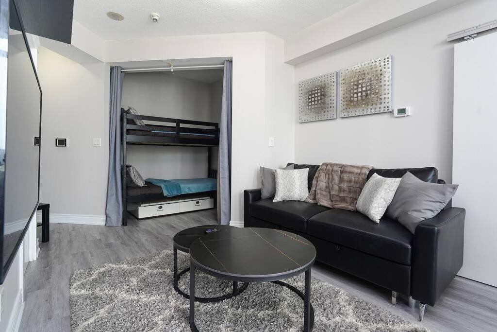 1504 Brand New Best Location 1Br Den With Amazing View Toronto Zewnętrze zdjęcie